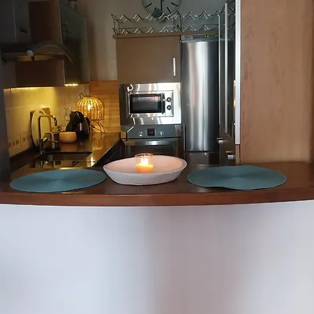 Lumarthia Apartment *
